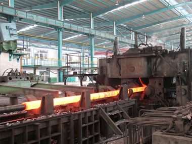 广州无缝钢管厂家生产线